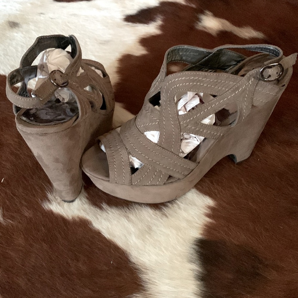 Carlos Santana Suede Platform Heels